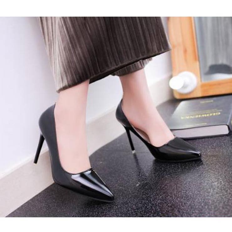 ハイヒール　パンプス　きれいめ　ポインテッドトゥ　美脚