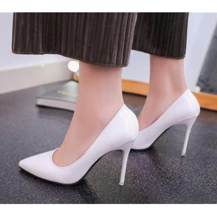 ハイヒール　パンプス　きれいめ　ポインテッドトゥ　美脚
