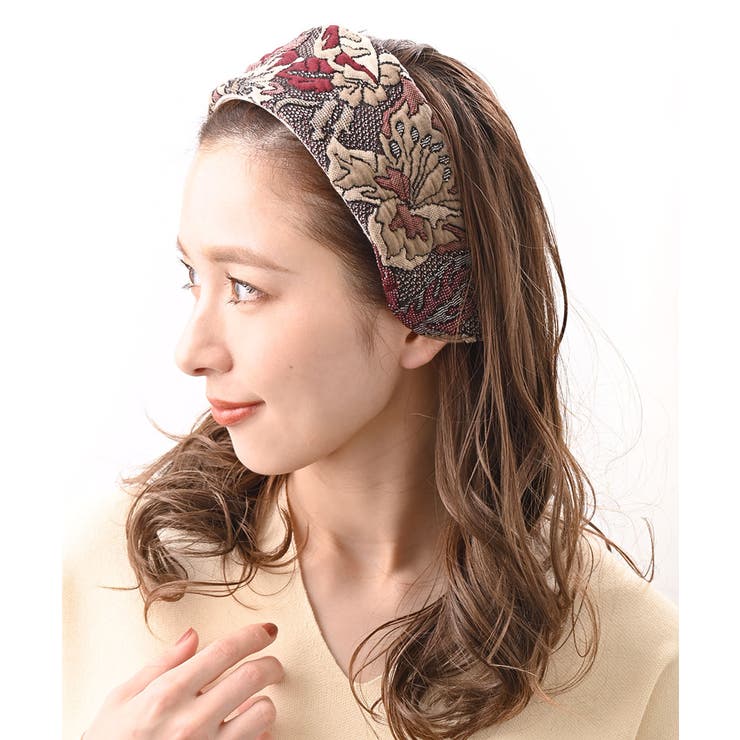 ベージュ系 | 刺繍ワイドカチューシャ 幅広 シック | VINGTAINE