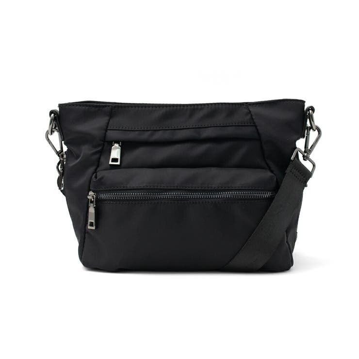 希少 極美品　FCRB 23AW　ナイロンショルダーバッグ 希少 極美品 FCRB 23AW ナイロンショルダーバッグ