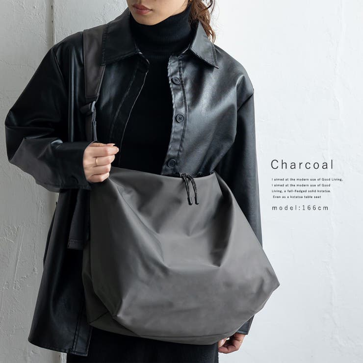 チャコール | ナイロンワンショルダーバッグ | Vita Felice