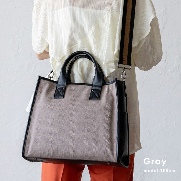 ★Huecloset★2-Way Square Tote Bag デイリーバッグ Hello Kitty 2-Way Mini Quilted Tote Bag
