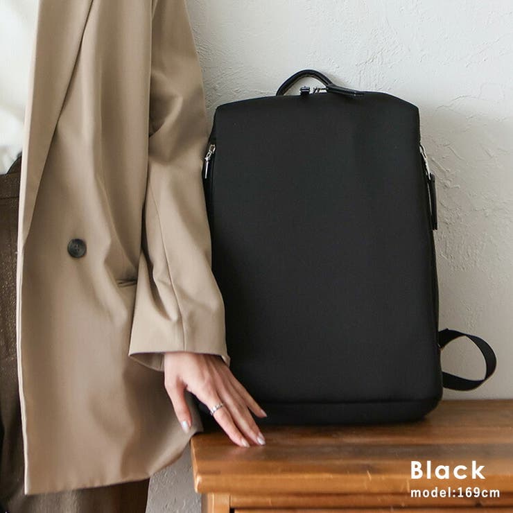 ブラック