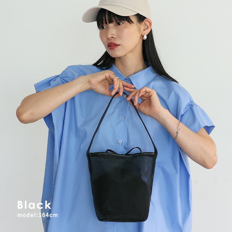 ブラック