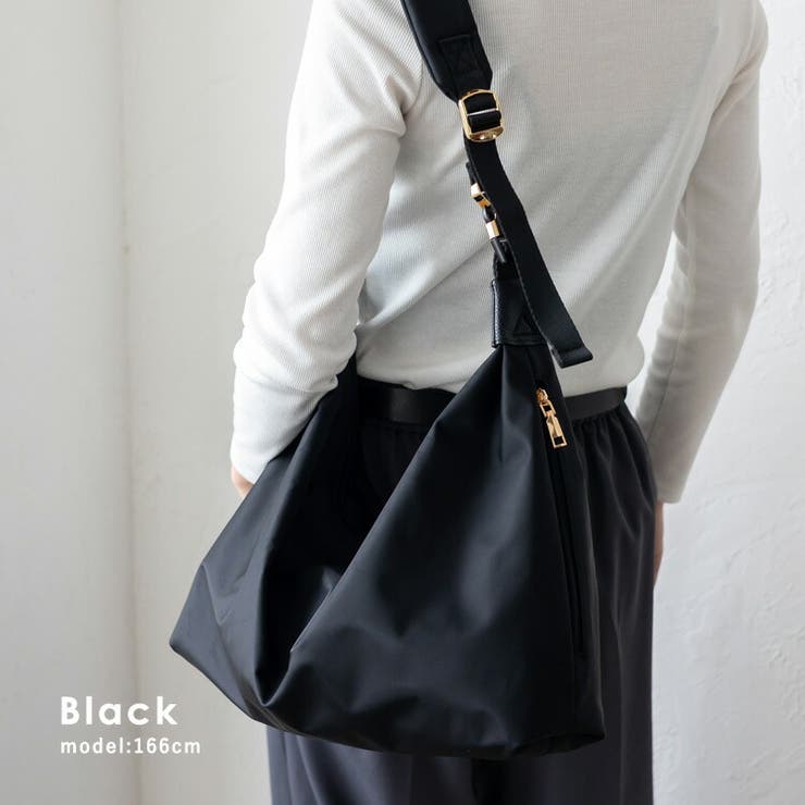 ブラック | ナイロン2WAYラウンドバッグ | Vita Felice