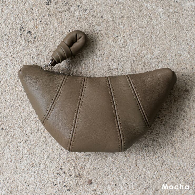 モカ | 羊革クロワッサン型ポーチ | Vita Felice