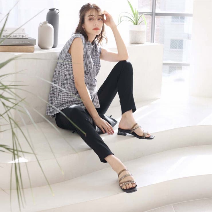 スクエアトゥメニー華奢ストラップクリアヒールサンダル | VIVIAN COLLECTION | 詳細画像13 