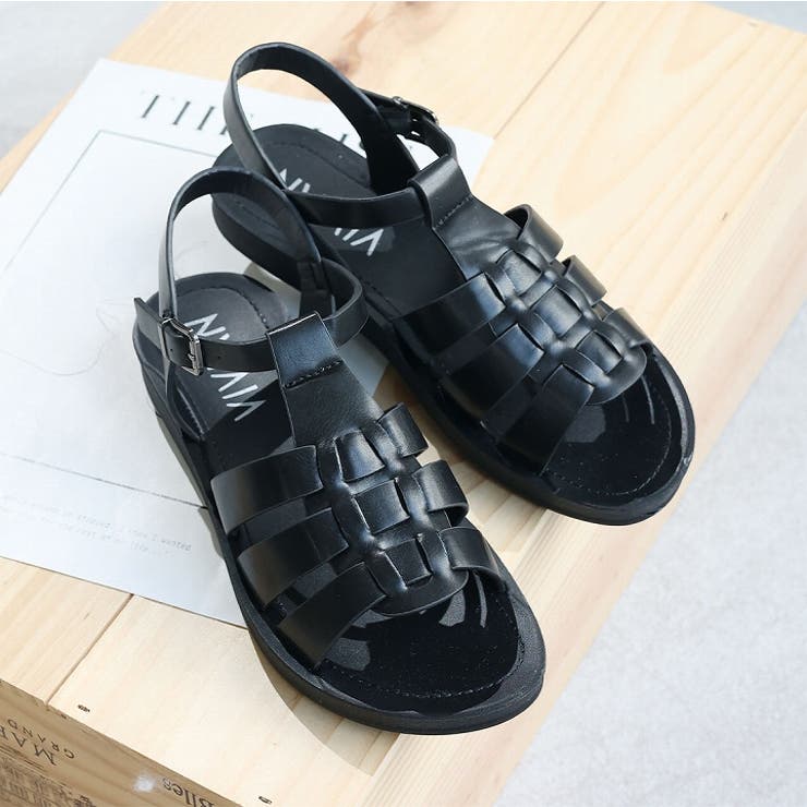 22春夏新作Vivianサンダルレディースグルカサンダルフラットぺたんこペタンコローヒールストラップコンフォート2cmヒールブラック黒アイボリーキャメルV13309SM