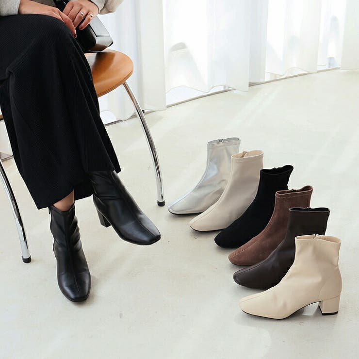 【追跡あり!】Steve Madden VINKA スクエアトゥ ブーツ ☆ 美脚 スクエアトゥストレッチショートブーツ 袴ブーツ[品番