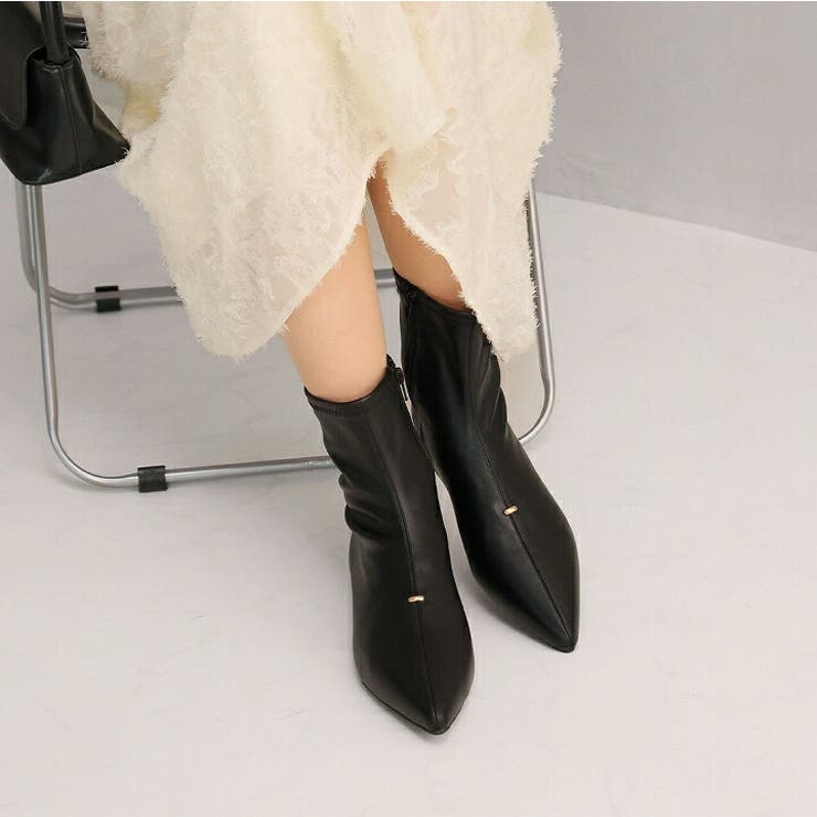 ポインテッドトゥゴールドアクセントストレッチショートブーツ | VIVIAN COLLECTION | 詳細画像9 