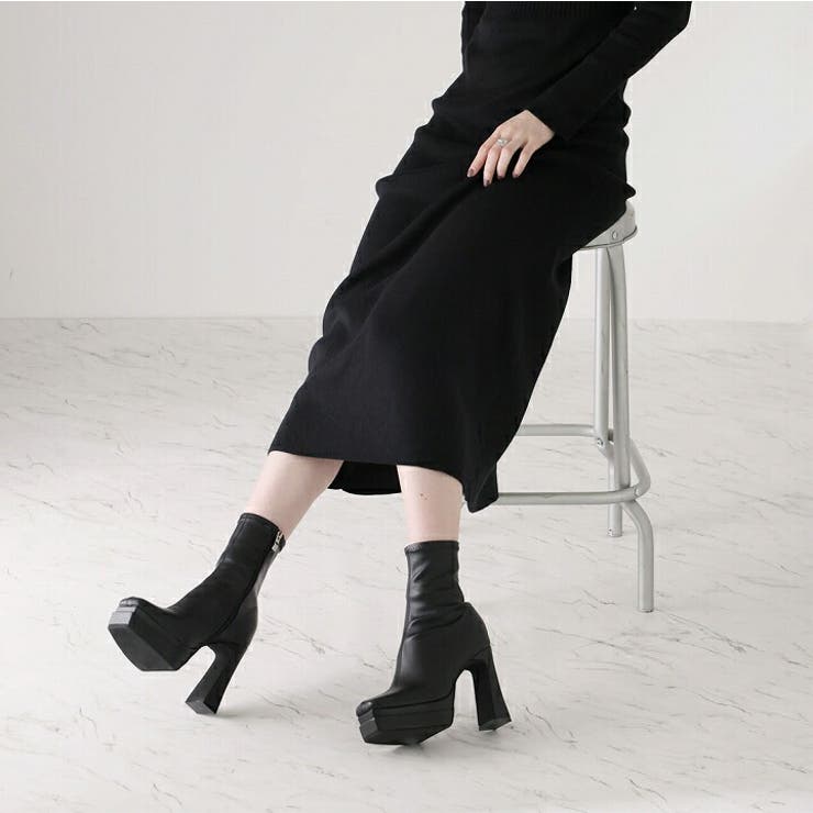 スクエアトゥ厚底プラットフォームストレッチショートブーツ | VIVIAN COLLECTION | 詳細画像15 