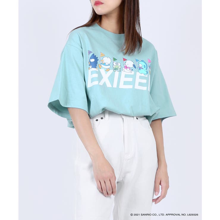EXIEEE】サンリオキャラクターズコラボはぴだんぶいロゴTシャツ