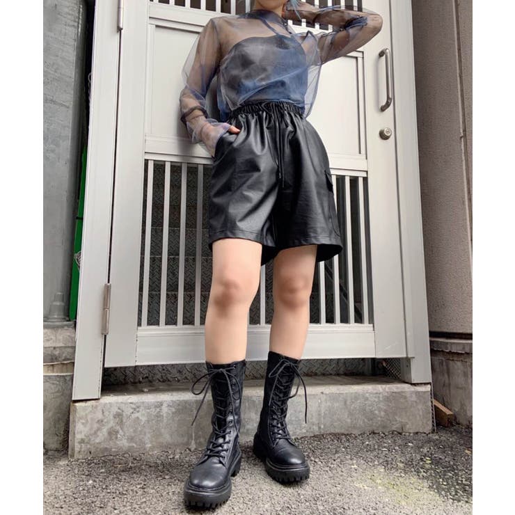ダークグレー レザー風ショートパンツ GU公式 | フェイクレザーショートパンツ(セットアップ可能)