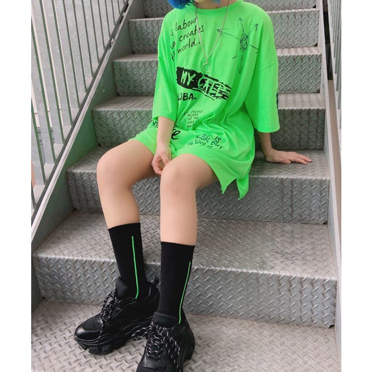 ME FUI 売れ筋商品|||メ フーイ Tシャツ トップス レディース Tops Green 5.6オンス ヘビーウェイトTシャツ | レディース | 1枚 | 00085