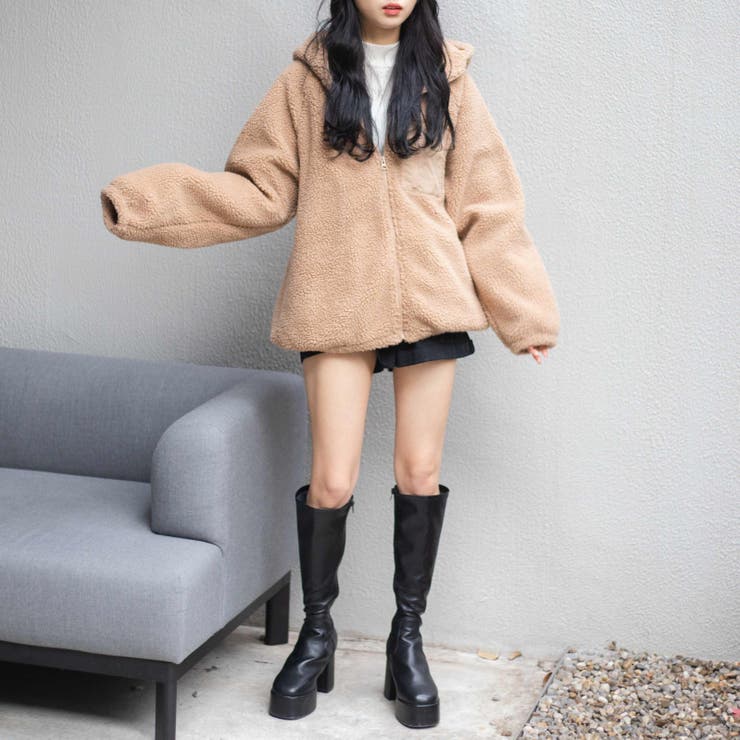 V12 ヴィトゥエルブ ボアブルゾン 美品 V12 ヴィトゥエルブ ボアブルゾン