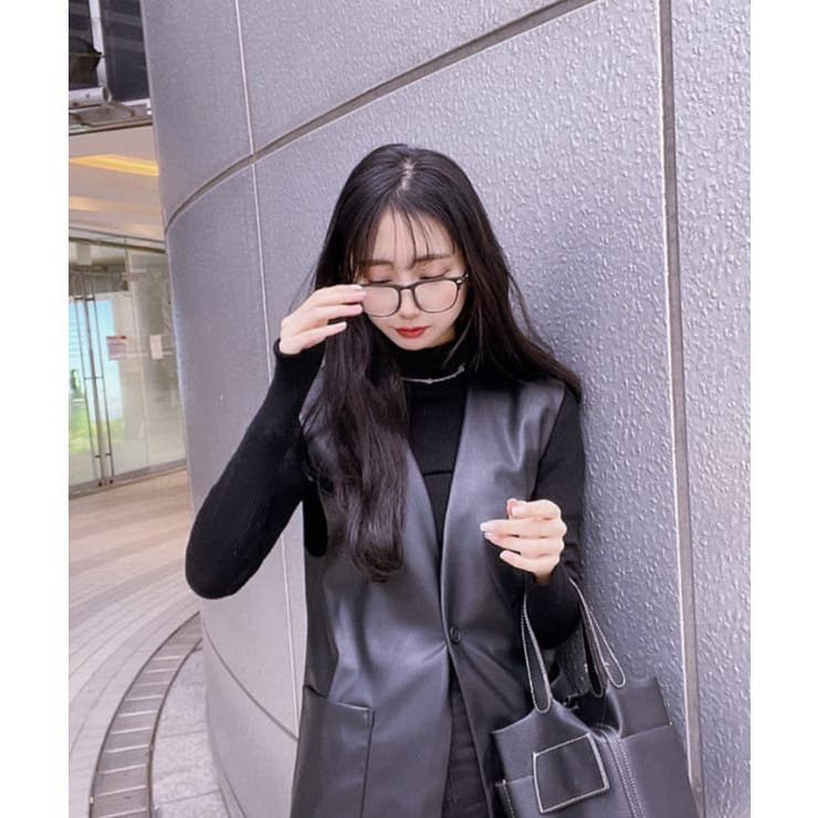 ☆ドイツ発*BERSHKA*新作*フェイクレザーコート☆ 新品未使用 ZARA ベルト付 フェイクレザーコート S 今期完売品