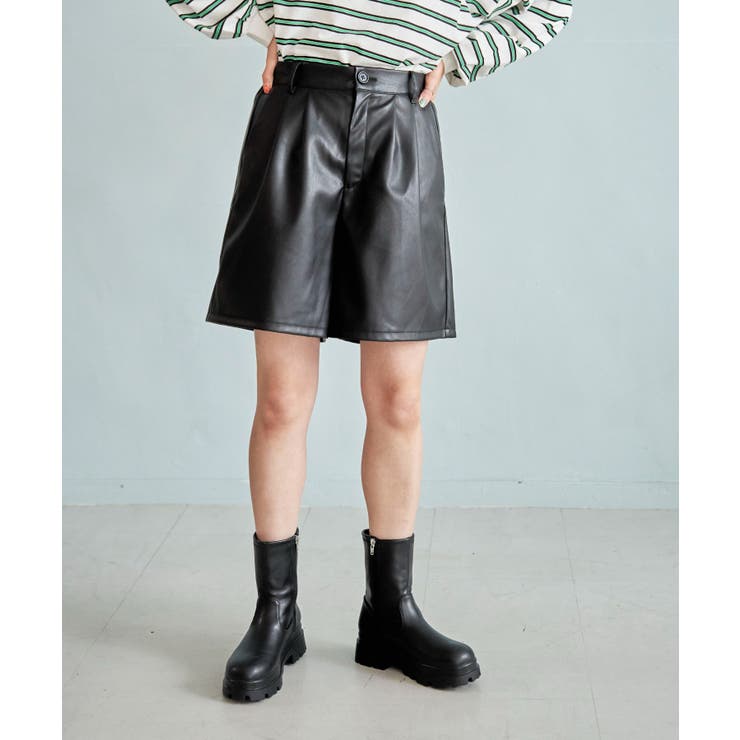 フェイクレザータックハーフパンツ [品番：WG010083585]｜WEGO【WOMEN】（ウィゴー）のレディースファッション通販｜SHOPLIST（ショップリスト）