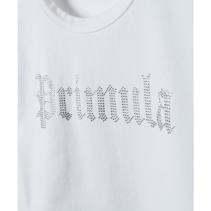 白いシャツやTシャツにも合います。たっぷりなラインでストーン