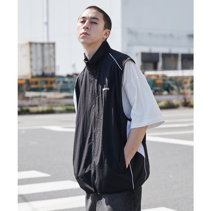 UMBRO ブラック ナイロンベスト UMBRO ナイロンベスト 裏メッシュ[品番：OE000008723]｜Rocky