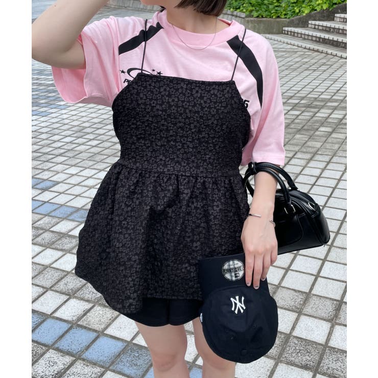 ブラック