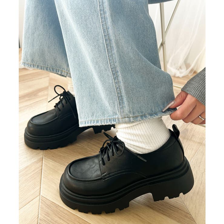 ブラック