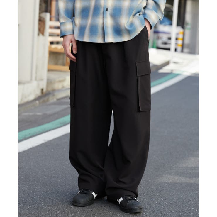 ブラック