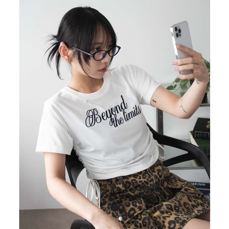 ホワイト