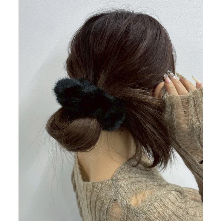 たっぷりボリュームファーシュシュ  お座りベアー♡ Lボリュームファーシュシュ[品番：WG010096318]｜WEGO【WOMEN
