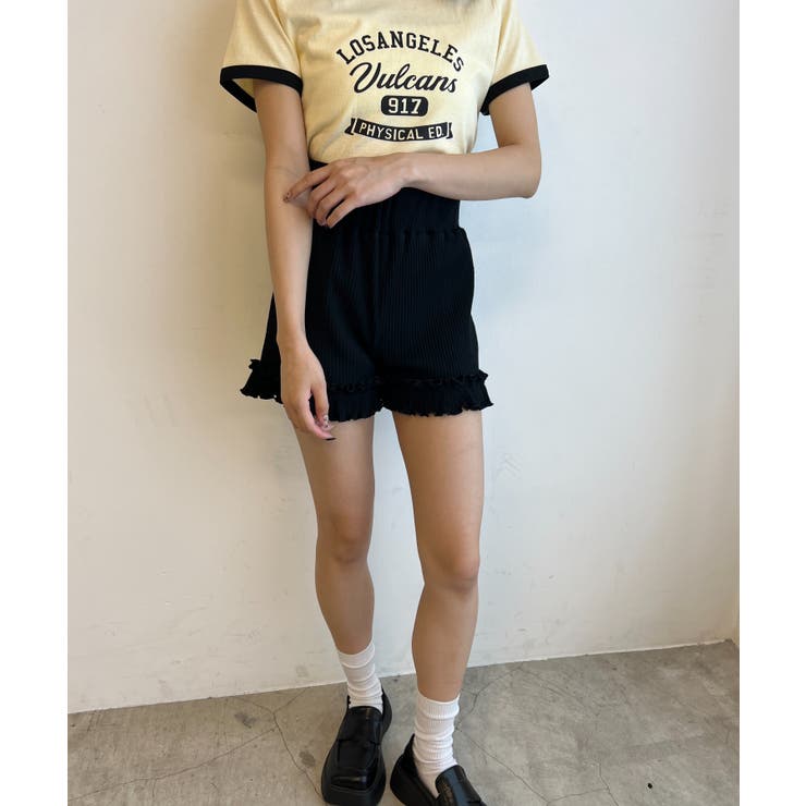 VALENTINO フリル　ブラック　ショートパンツ クレープクチュール ショートパンツ for ウィメンズ インチ