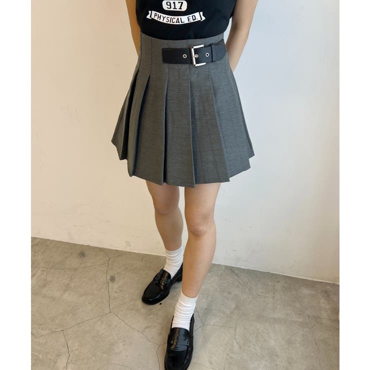 美品　WAAC ワック ミニスカート プリーツ　インナー付き　韓国 ベルトデザインプリーツスカート 韓国 韓国ファッション[品番