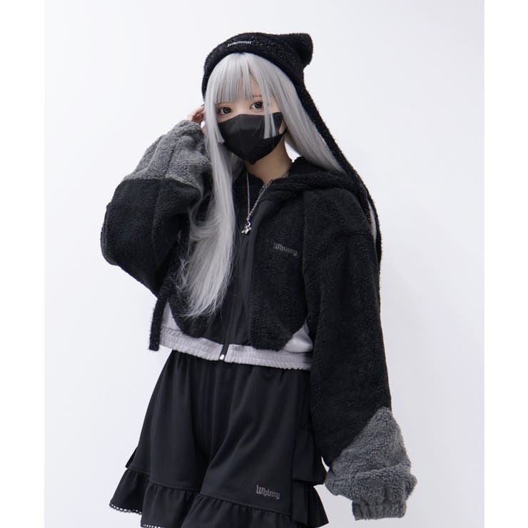 ブラック