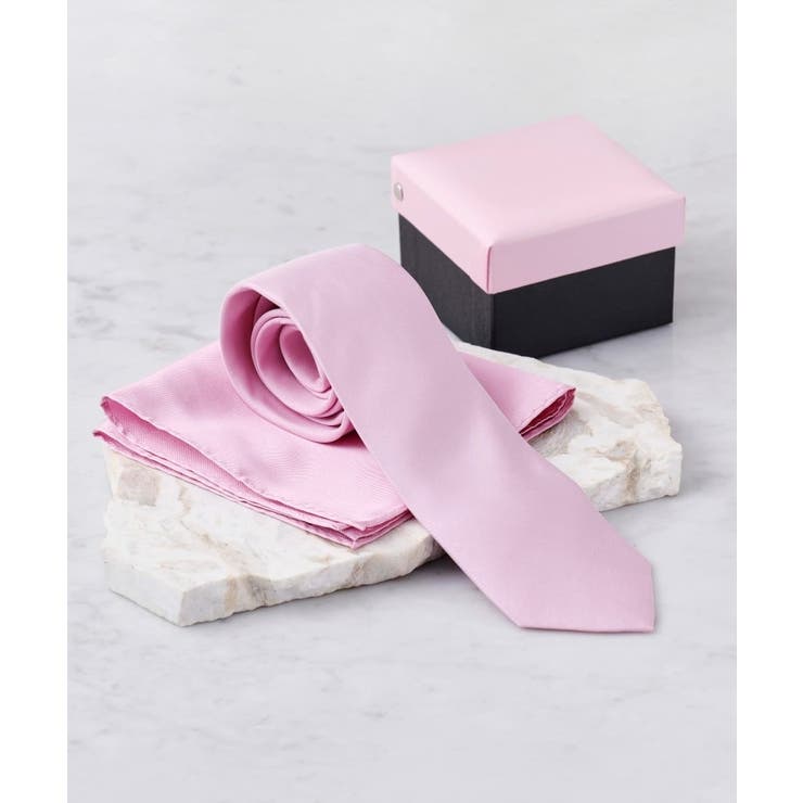 ライトピンク(070) | 【フォーマルBOXセット】カラーネクタイ＆チーフ セット | TAKEO KIKUCHI