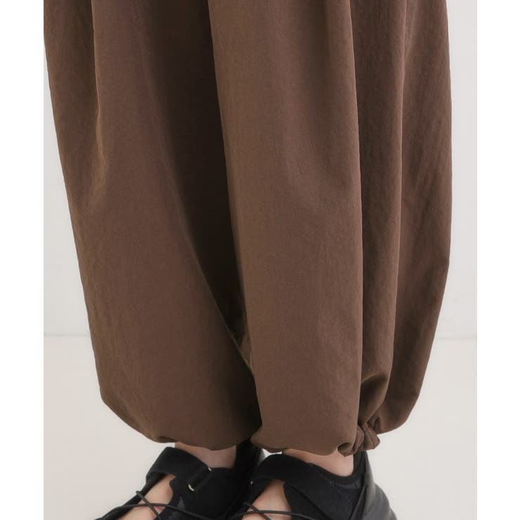 【2WAY/S-LL】シルエット変化を楽しめる ドロスト ワイドカーブパンツ | Cutie Blonde | 詳細画像26 