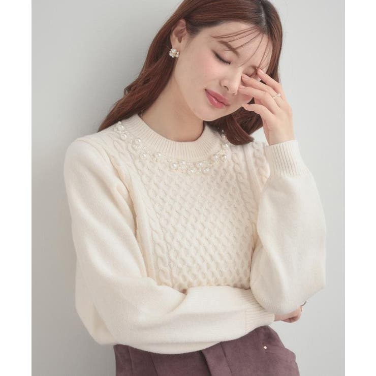 【きれいめ】パール調デザイン アラン柄ニット | Couture brooch | 詳細画像4 