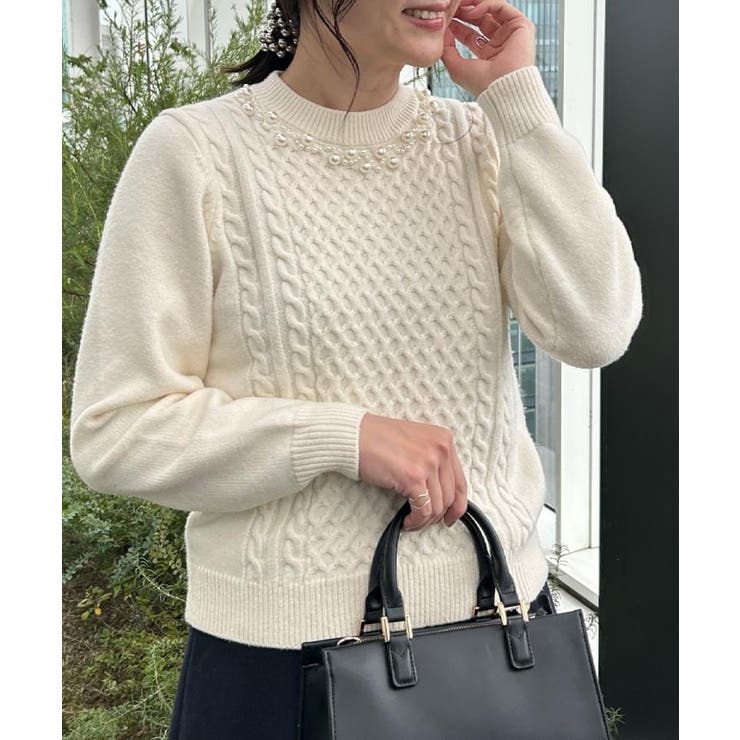 【きれいめ】パール調デザイン アラン柄ニット | Couture brooch | 詳細画像14 