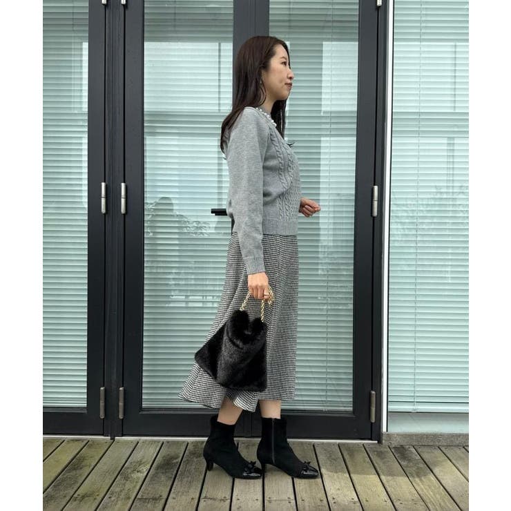 【きれいめ】パール調デザイン アラン柄ニット | Couture brooch | 詳細画像22 