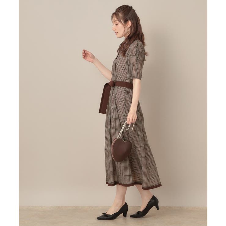 美シルエット・5分袖】シアーチェックオーガンワンピース[品番