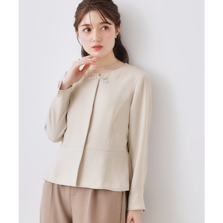 グレージュ(050) | リボンデザイン羽織りペプラムブラウス | Couture brooch