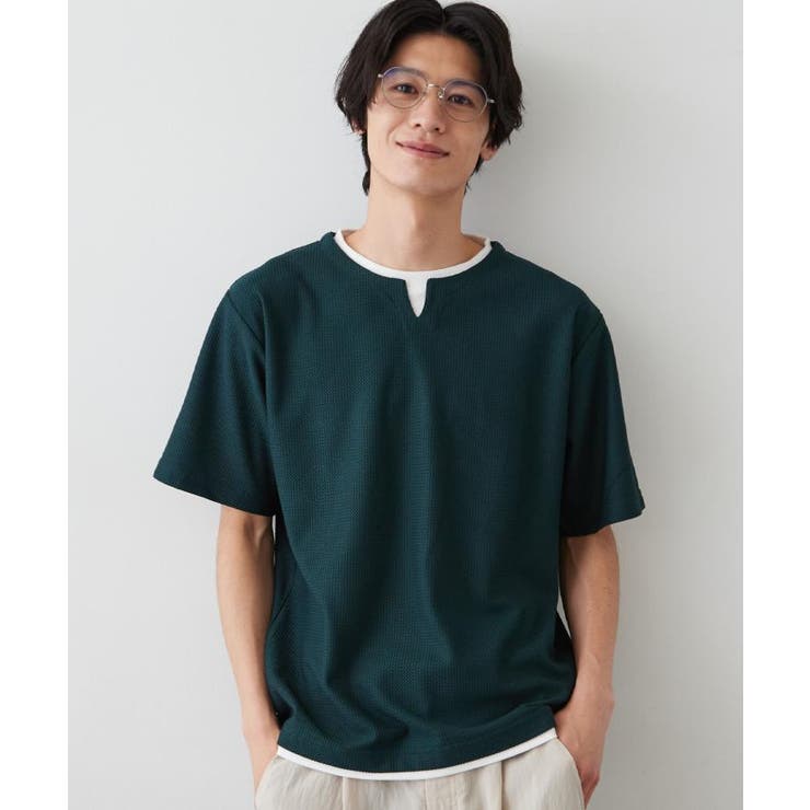 グリーン(024) | 【一枚でコーディネートが完成！】レイヤード風 キーネック 半袖Tシャツ | THE SHOP TK