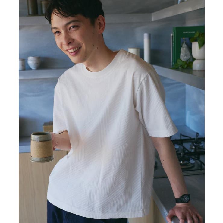オフホワイト(003) | 【無地だと少し物足りないという方へ】ジオメトリック柄 半袖Tシャツ 洗濯機OK | THE SHOP TK