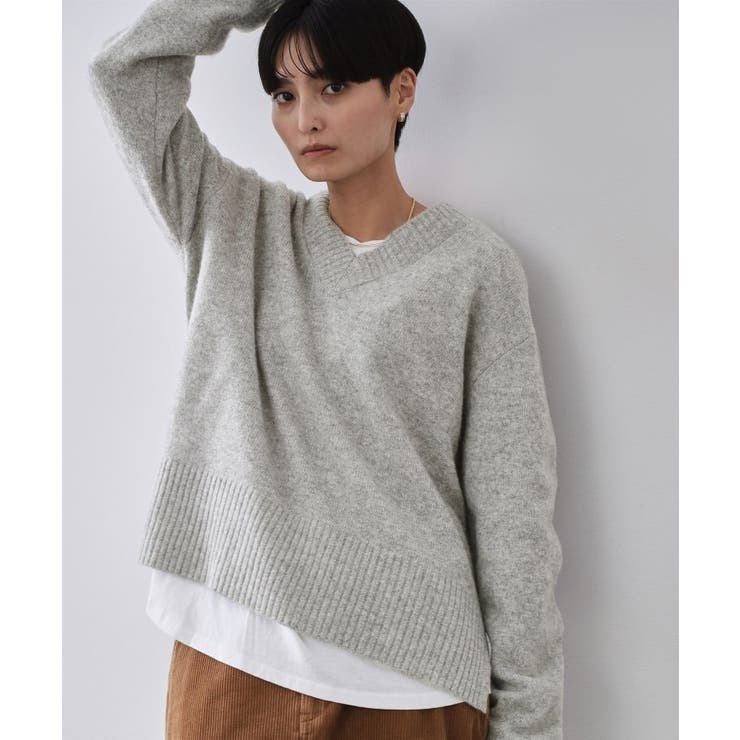 グレー(012) | リラクシーVネックミドルゲージニット【洗える】 | OPAQUE.CLIP