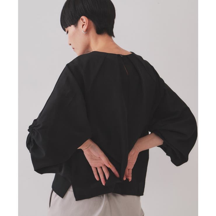 ブラック(019) | シャーリングスリーブブラウス【洗濯機洗い可】 | OPAQUE.CLIP