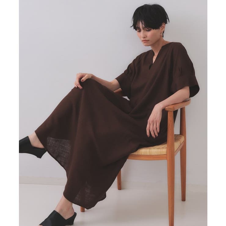 ブラウン(044) | レーヨン麻キーネックワンピース【洗える】 | OPAQUE.CLIP