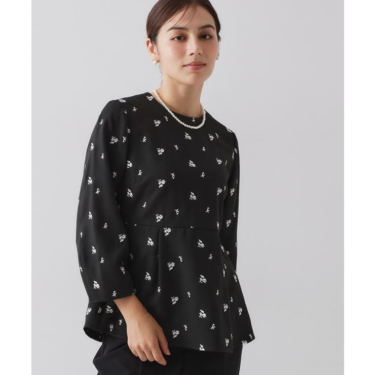 ブラック(119) | フラワー刺繍ペプラムブラウス【洗濯機OK】 | OPAQUE.CLIP