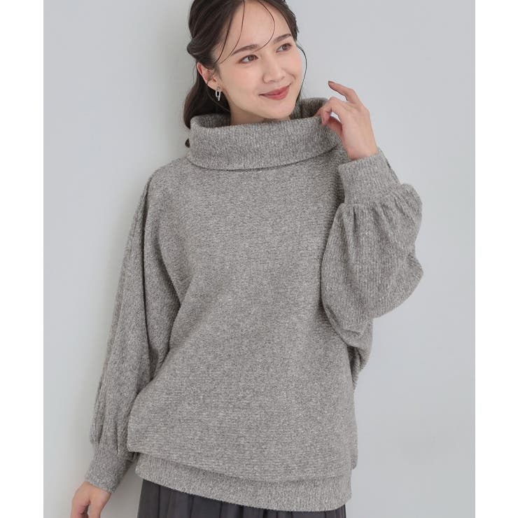 グレー(012) | お顔周りをスッキリ見せるオフタートルリブドルマン | SHOO・LA・RUE