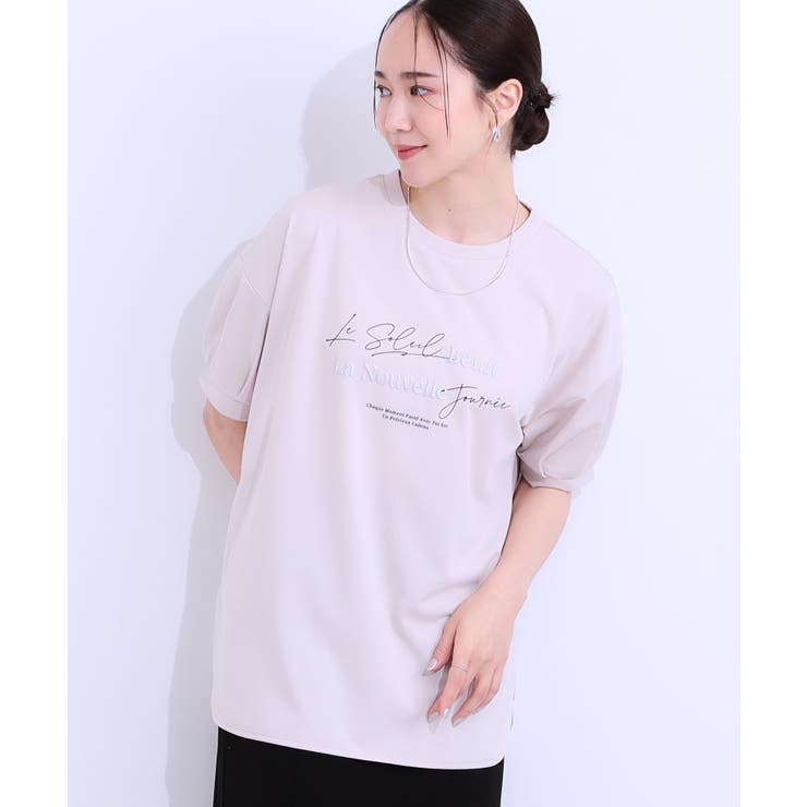 ライトベージュ(051) | 【S-LL/ひんやり/UV】こなれ感あるぷっくりラメ デザインロゴTシャツ | SHOO・LA・RUE