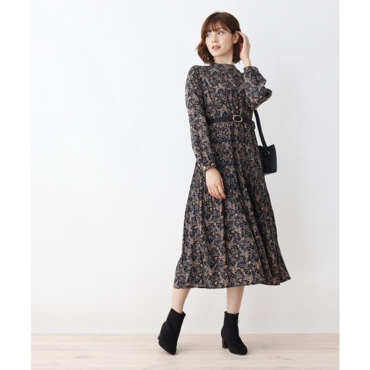 消しプリーツ花柄ワンピース 品番 Wrdw Grove グローブ のレディースファッション通販 Shoplist ショップリスト