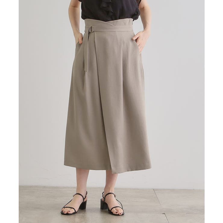 トープ(054) | エレガントに着こなすラップ風タックスカート | grove