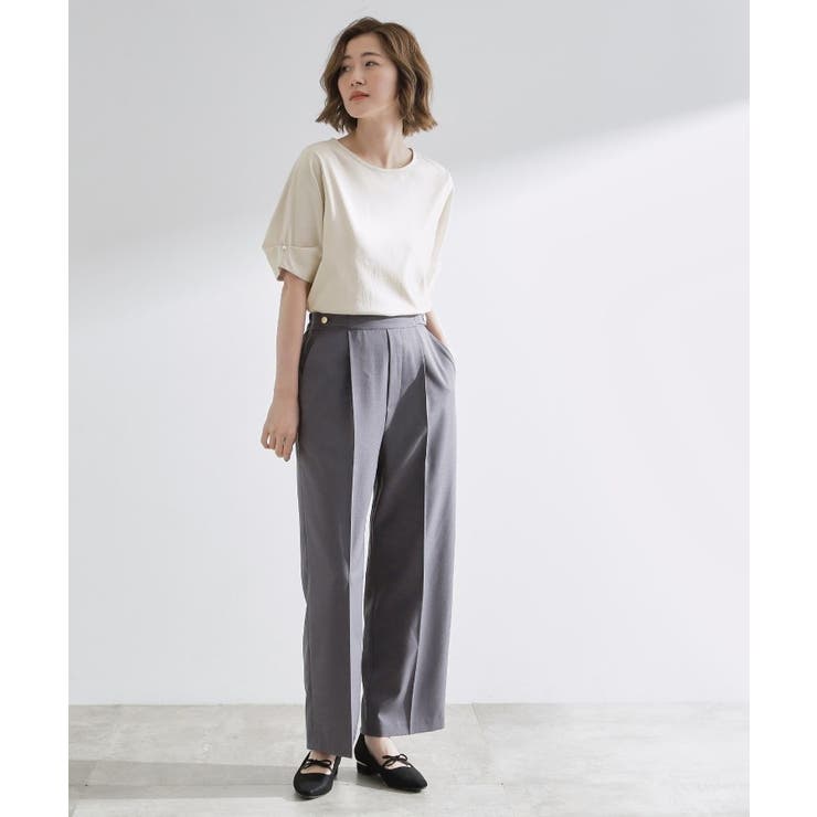 きちんと感と女性らしさ、二の腕カバーが一枚で叶う 袖口パール調ボタンプルオーバー | grove | 詳細画像3 