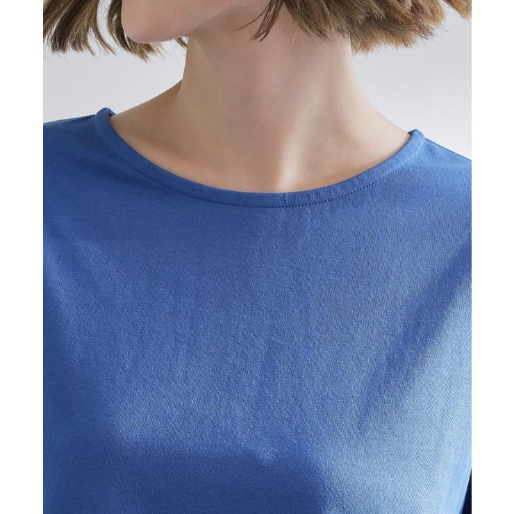 きちんと感と女性らしさ、二の腕カバーが一枚で叶う 袖口パール調ボタンプルオーバー | grove | 詳細画像20 